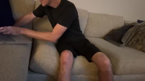 Snapshot of dallasjmg chatting on 10/19/25, 06:14 dallasjmg online show from 10/19/25, 06:14