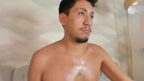 Dalthon online show from 10/19/25, 03:07