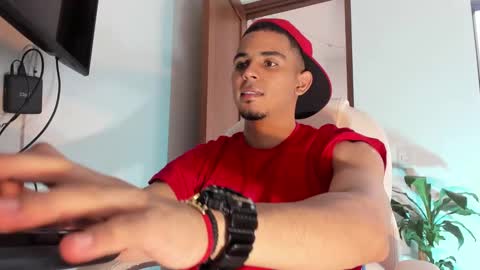 Snapshot of dalton111_ chatting on 12/13/24, 01:01 Dalton online show from 12/13/24, 01:01