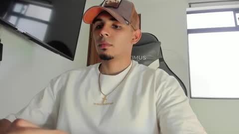 Snapshot of dalton111_ chatting on 11/01/25, 07:05 Dalton online show from 11/01/25, 07:05