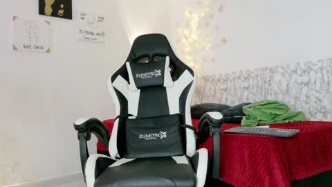 Snapshot of dalton_bigcock chatting on 03/06/26, 12:01 dalton_bigcock online show from 03/06/26, 12:01