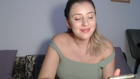 Maria online show from 12/01/25, 09:20