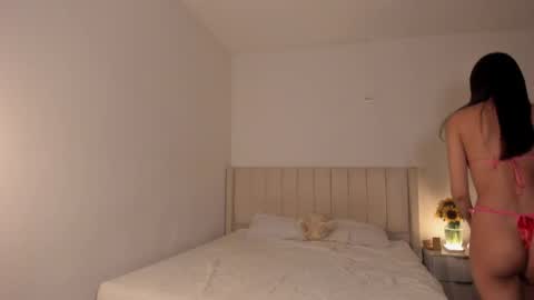 Snapshot of dam_sweet_07 chatting on 04/23/26, 01:51 Dani online show from 04/23/26, 01:51