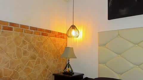         online show from 02/04/25, 03:44