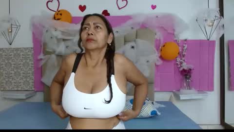 damaryleon online show from 10/20/25, 07:03