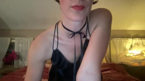 Snapshot of damedauphin chatting on 09/13/25, 02:00 Montana online show from 09/13/25, 02:00