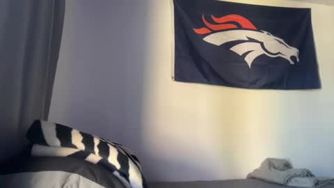 damiam xj online show from 12/04/25, 05:21