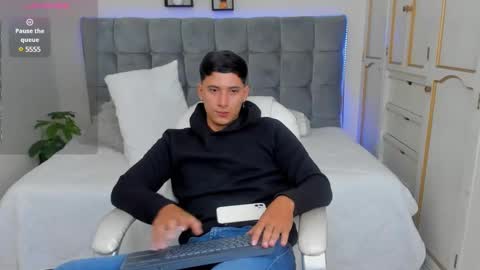 DAMIAN online show from 03/11/25, 04:51