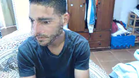 Snapshot of damian_29 chatting on 10/27/25, 01:04 Damian online show from 10/27/25, 01:04