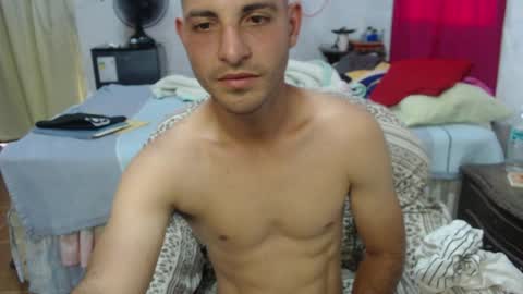 Snapshot of damian_29 chatting on 05/04/26, 06:59 Damian online show from 05/04/26, 06:59
