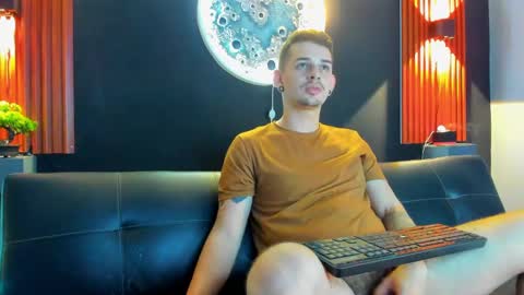 Damian Oliver online show from 01/17/25, 04:49