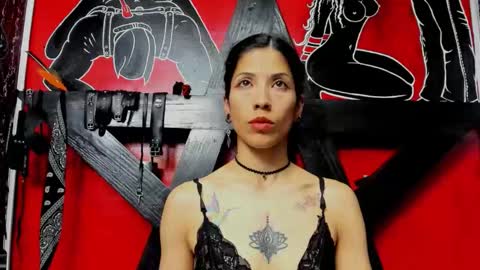 Snapshot of damian_and_tiana chatting on 01/18/26, 04:38 damian_and_tiana online show from 01/18/26, 04:38