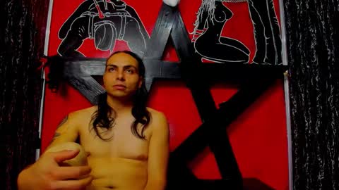 Snapshot of damian_and_tiana chatting on 02/18/26, 04:41 damian_and_tiana online show from 02/18/26, 04:41