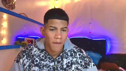 Damian online show from 02/12/25, 03:07