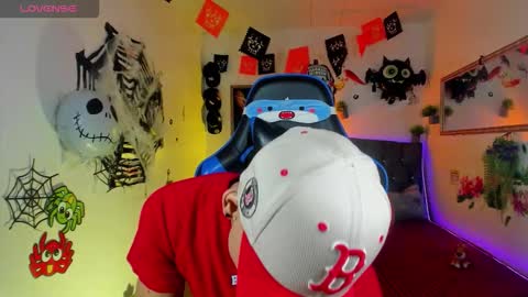 Damian online show from 10/10/25, 04:11