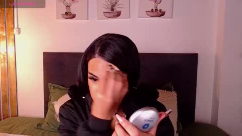 Snapshot of damian_n_lissa chatting on 01/06/26, 01:53 damian_n_lissa online show from 01/06/26, 01:53