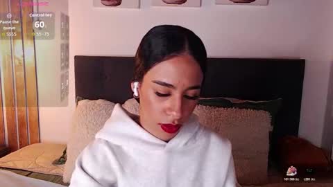 Snapshot of damian_n_lissa chatting on 01/15/26, 12:48 damian_n_lissa online show from 01/15/26, 12:48