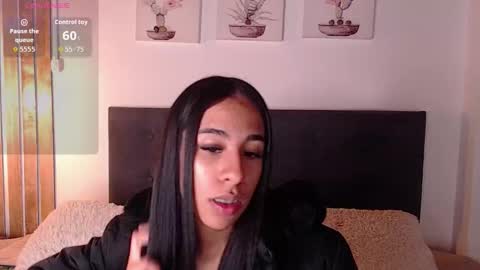 Snapshot of damian_n_lissa chatting on 01/16/26, 12:25 damian_n_lissa online show from 01/16/26, 12:25