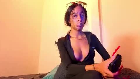 Snapshot of damian_n_lissa chatting on 05/11/26, 12:05 damian_n_lissa online show from 05/11/26, 12:05