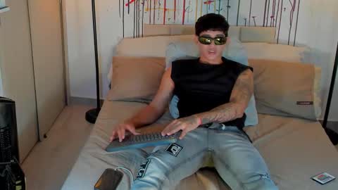 damian key online show from 11/03/25, 02:29