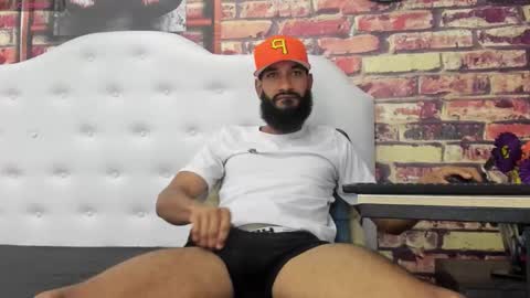 damian_shakur online show from 11/20/25, 11:21