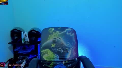 Snapshot of damian_torner chatting on 03/18/26, 07:00 Damian torner online show from 03/18/26, 07:00