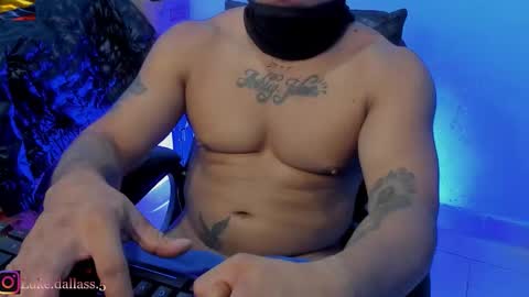 Snapshot of damian_torner chatting on 03/22/26, 09:02 Damian torner online show from 03/22/26, 09:02