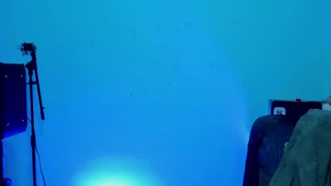 Snapshot of damian_torner chatting on 04/18/26, 08:29 Damian torner online show from 04/18/26, 08:29