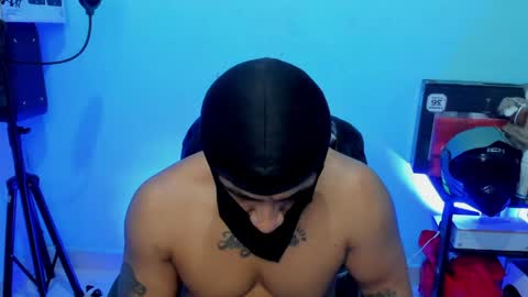 Snapshot of damian_torner chatting on 04/24/26, 07:22 Damian torner online show from 04/24/26, 07:22