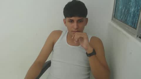 Snapshot of damianbigcock_ chatting on 12/02/25, 02:50 damianbigcock_ online show from 12/02/25, 02:50