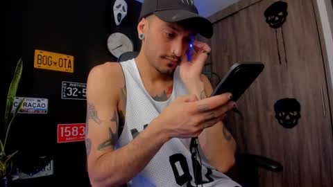 Daamiancox online show from 12/31/24, 06:02