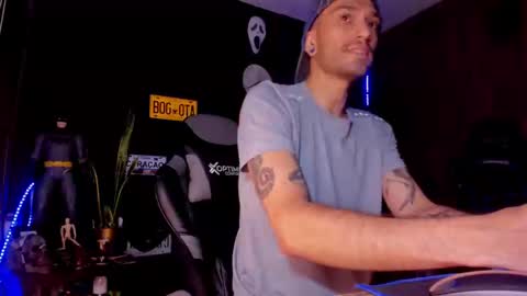 Daamiancox online show from 03/06/25, 08:27