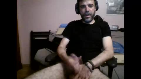 Snapshot of damianour chatting on 10/04/25, 06:17 damianour online show from 10/04/25, 06:17