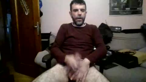 Snapshot of damianour chatting on 10/25/25, 05:19 damianour online show from 10/25/25, 05:19