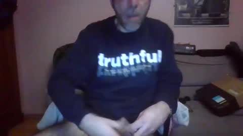 Snapshot of damianour chatting on 02/19/26, 12:01 damianour online show from 02/19/26, 12:01