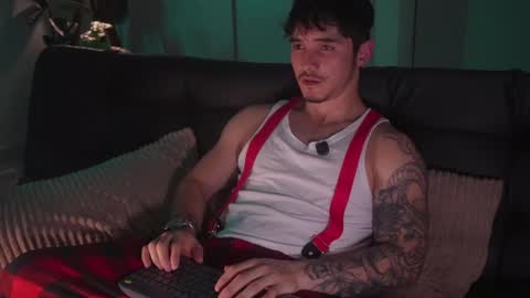 insta damn8   --------  online show from 12/21/25, 12:40