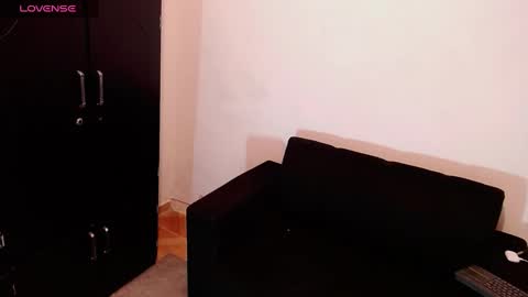 Snapshot of damiantaylor3 chatting on 12/05/24, 06:21 ---Taylor--- online show from 12/05/24, 06:21