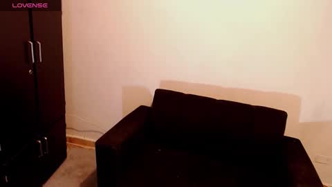 Snapshot of damiantaylor3 chatting on 01/11/25, 06:24 ---Taylor--- online show from 01/11/25, 06:24