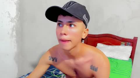 damien_444 online show from 10/01/25, 11:49