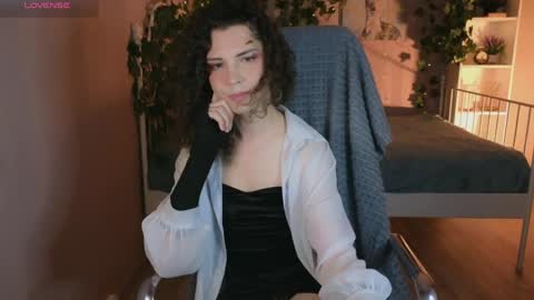 Snapshot of damienlake chatting on 03/29/26, 08:53 Dami online show from 03/29/26, 08:53