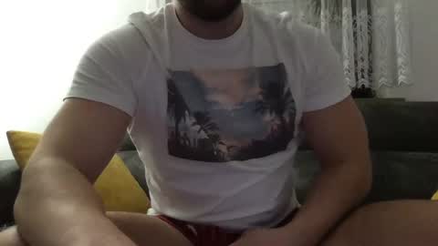 Snapshot of damirkapic chatting on 01/07/25, 04:18 dream online show from 01/07/25, 04:18