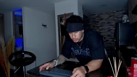 INSTAGRAM  DAMMIANMILLEROFICIAL online show from 12/22/25, 09:34