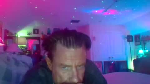 Snapshot of dammittu chatting on 12/17/25, 03:07 dammittu online show from 12/17/25, 03:07