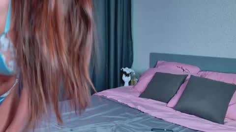 Julia online show from 11/12/25, 02:34