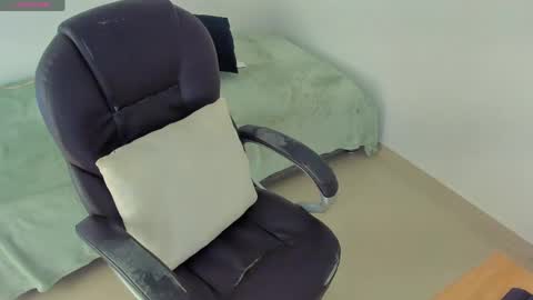 Snapshot of damn_fantasy chatting on 04/20/26, 02:58 Kary-- independent model Schedule 0530am-1000am colombian time online show from 04/20/26, 02:58