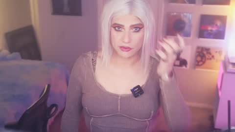 Snapshot of damngina39 chatting on 03/09/25, 06:28 damngina39 online show from 03/09/25, 06:28