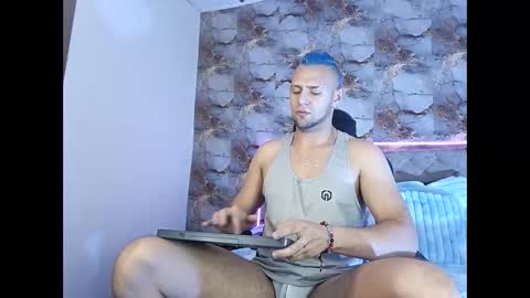 Snapshot of damon_baker0 chatting on 03/15/26, 01:39 Damon bakert online show from 03/15/26, 01:39