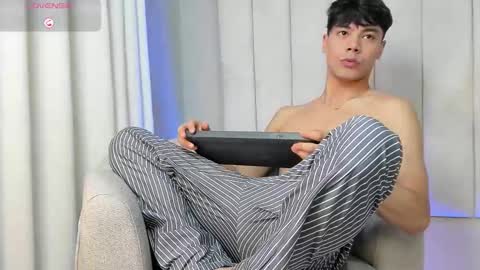 Snapshot of damon_nort chatting on 11/10/25, 02:49 DEMON NORTH online show from 11/10/25, 02:49