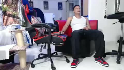 damyan_2003 online show from 12/30/24, 06:38