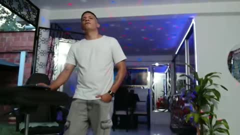 damyan_2003 online show from 09/12/25, 10:54